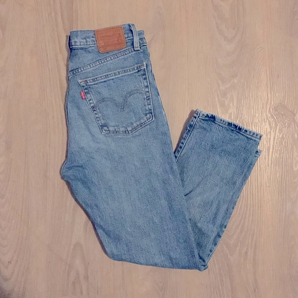 EUC - LEVI’s 501 - AUTHENTIC CROPPED - Picture 3 of 7